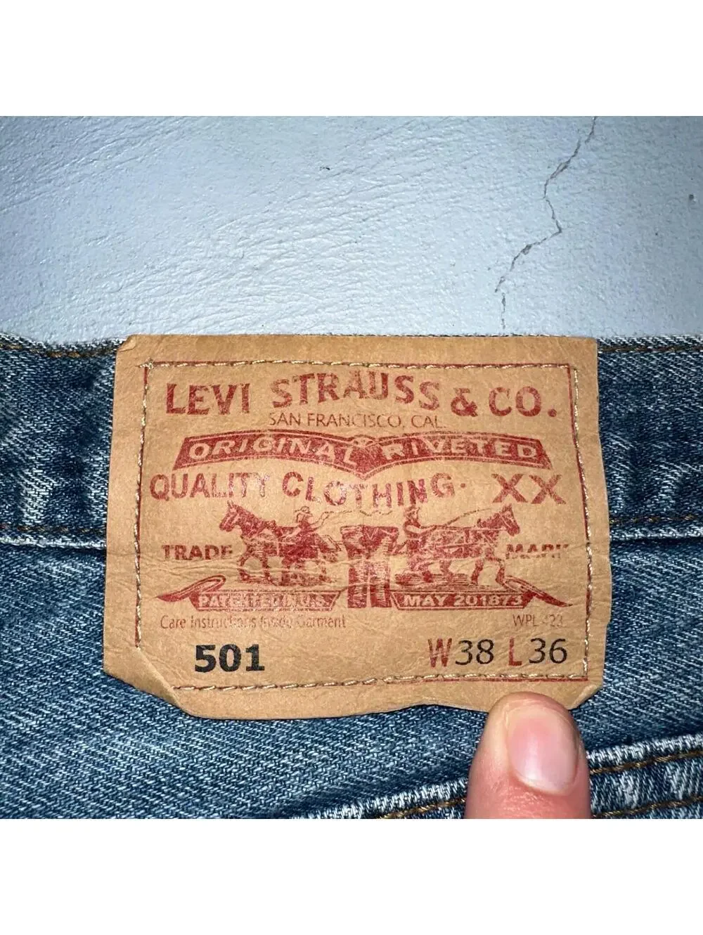 Levis 501 Vintage Y2K XX Straight Leg Jeans Blue Med Wash 38x36 Act 37x29
